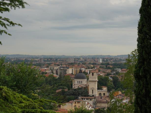campingcastelsanpietro it offerta-camping-verona-con-piazzole-panoramiche 006